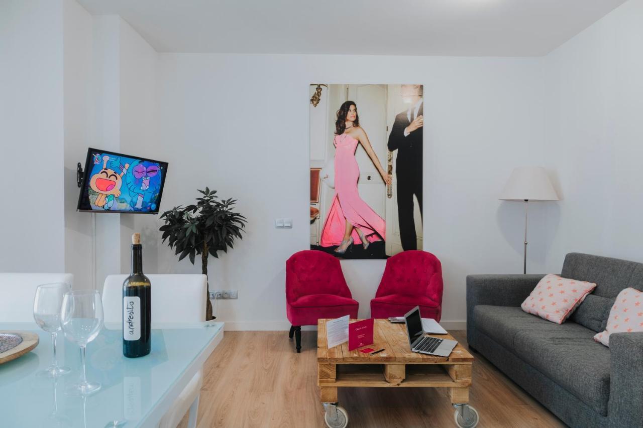Caleta Homes - Apartamentos Pompidou Málaga Eksteriør billede